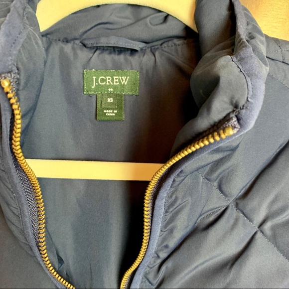 J CREW Navy Puffer Vest - Picture 3 of 8